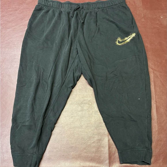 Nike Kids Black Jogger Pants - Picture 1 of 4